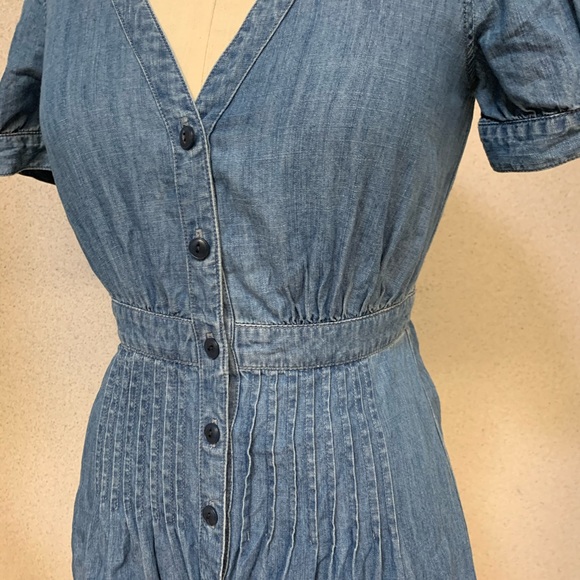 Madewell size 0 button up chambray dress - Picture 2 of 4